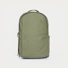 Moment MTW backpack olive 21 L 01